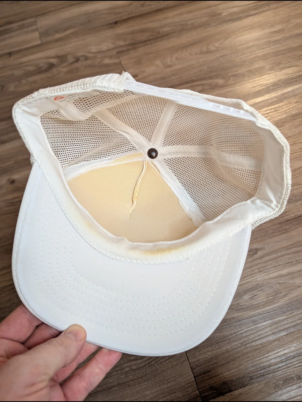 Vintage West Coast Muscle Machine 80s Cream Snapback Trucker Mesh Hat
